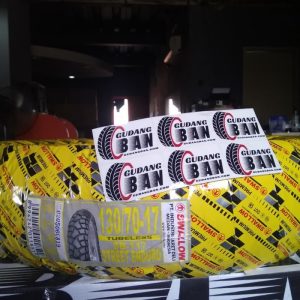 Ban Motor Swallow SB---117 130/70-17 Tubeless